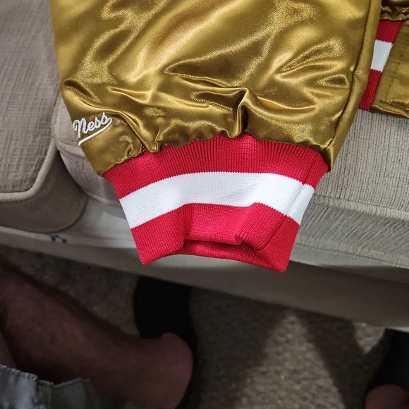 Mitchell and Ness Satin Gold San Francisco 49ers Heavyweight Jacket. XXL - Picture 16 of 16